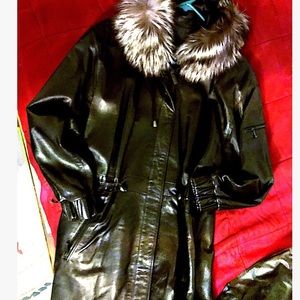 New real leather jacket with new real leather hand gloves.